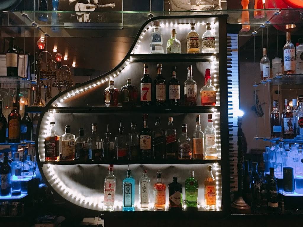 BLU Plate | restaurant | 45 E Market St, Akron, OH 44308, USA | 3302521190 OR +1 330-252-1190