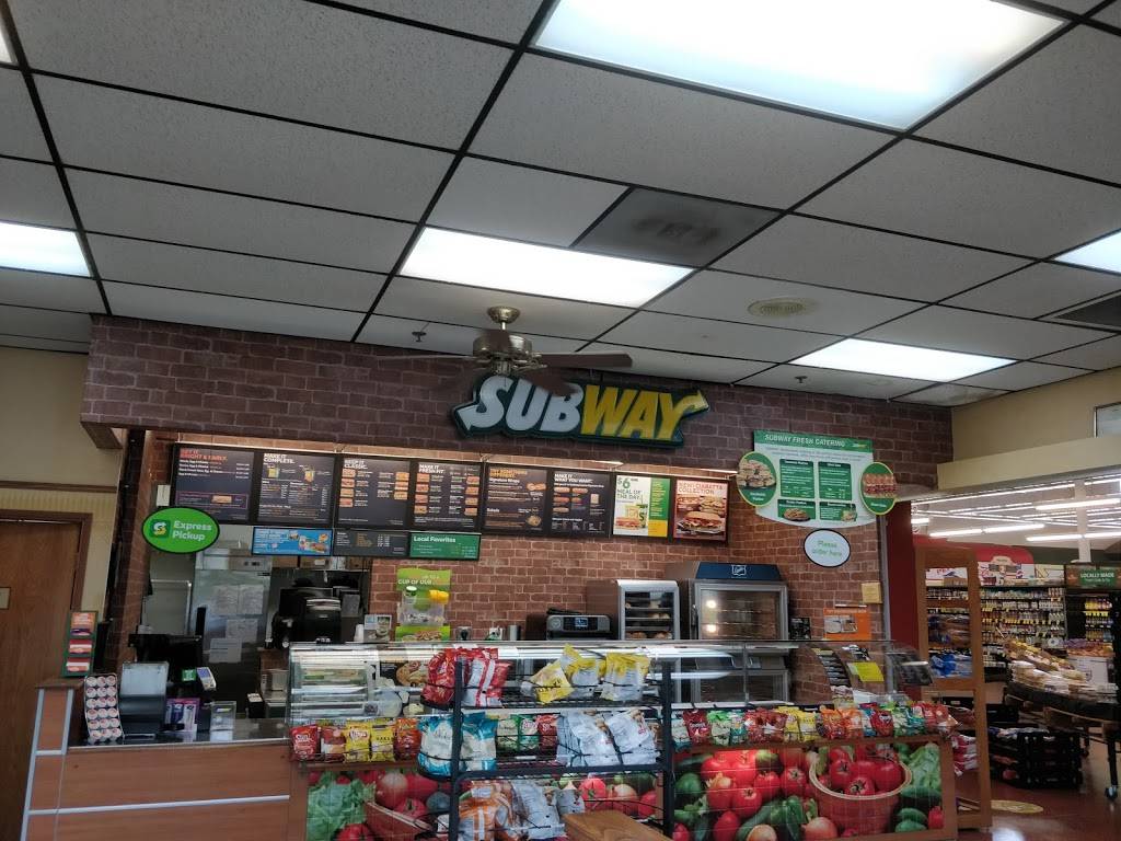 Subway | restaurant | Marketplace, Everybodys Supermarket, 702 Willapa Pl Way, Raymond, WA 98577, USA | 3609425400 OR +1 360-942-5400