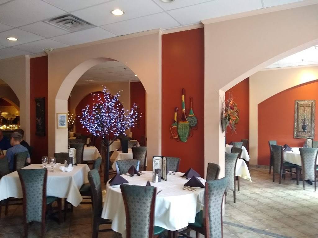 Minervas Bar & Grill | restaurant | 15880 Summerlin Rd # 101, Fort Myers, FL 33908, USA | 2394150202 OR +1 239-415-0202