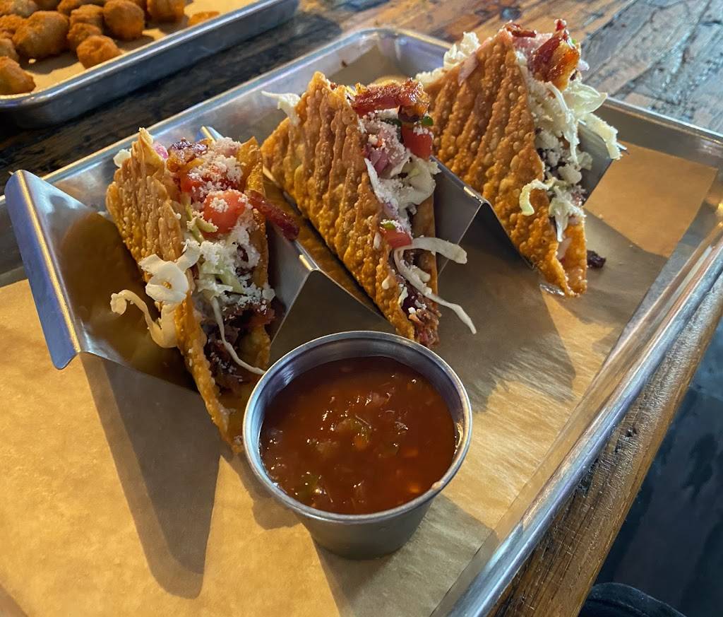 The Pig and The Butcher | restaurant | 2925 W Britton Rd, The Village, OK 73120, USA | 4058496199 OR +1 405-849-6199