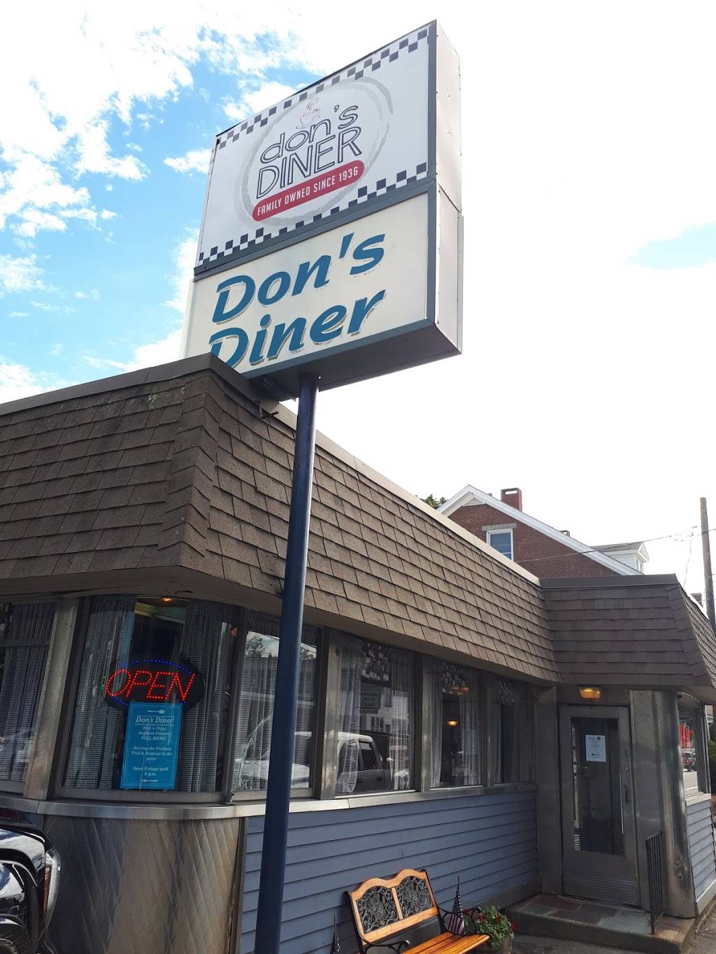 Dons Diner Inc | restaurant | 121 South St, Plainville, MA 02762, USA | 5086957036 OR +1 508-695-7036