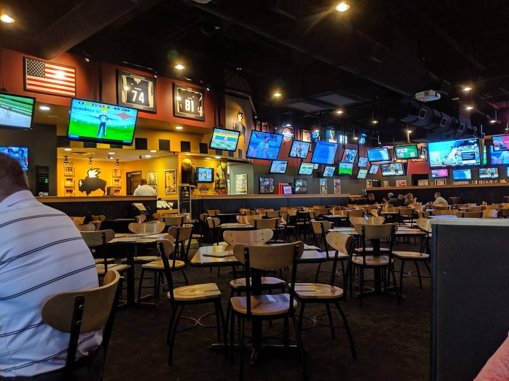 Buffalo Wild Wings | meal takeaway | 702 W Riverdale Rd, Riverdale, UT 84405, USA | 8013922337 OR +1 801-392-2337