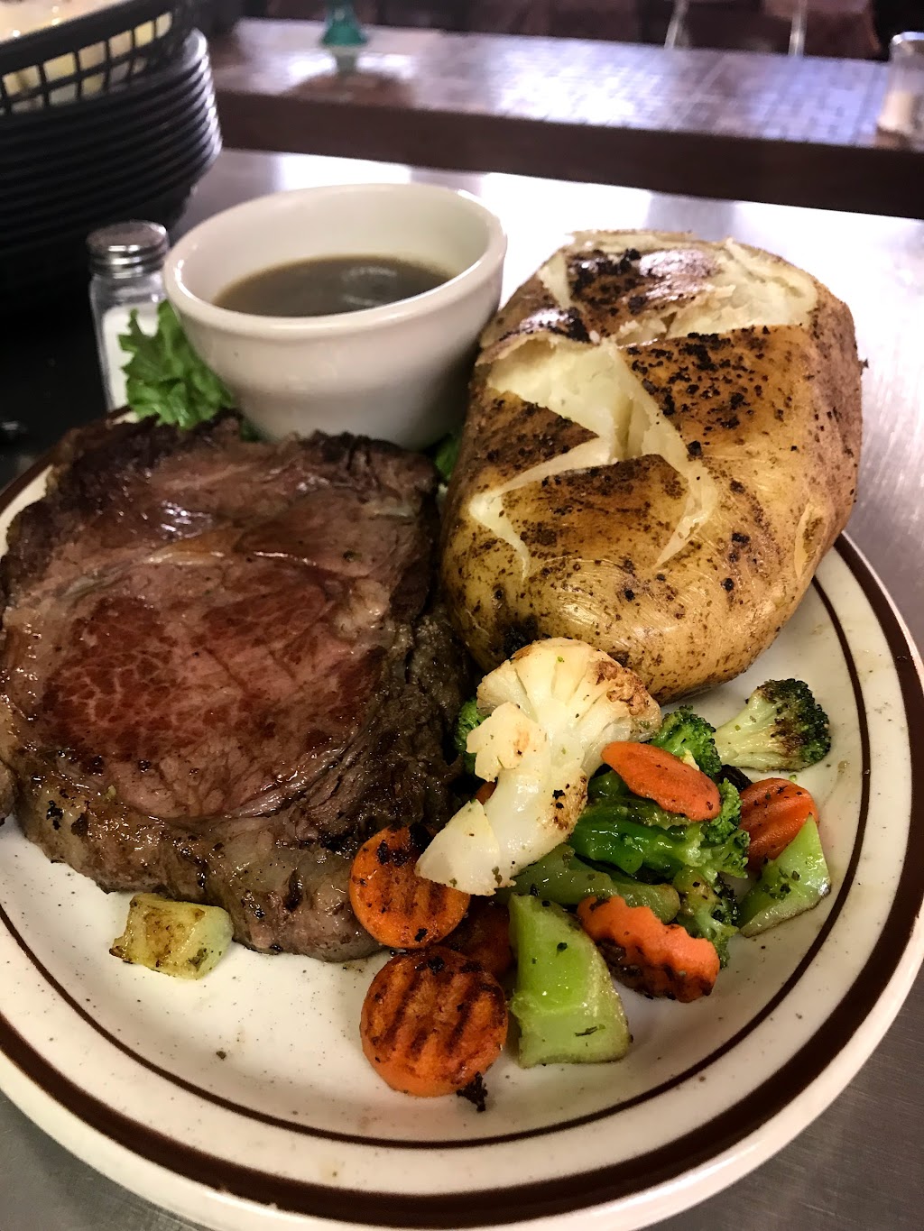 Gateway Grill | restaurant | 18000 US-180, Hurley, NM 88043, USA | 5755177961 OR +1 575-517-7961