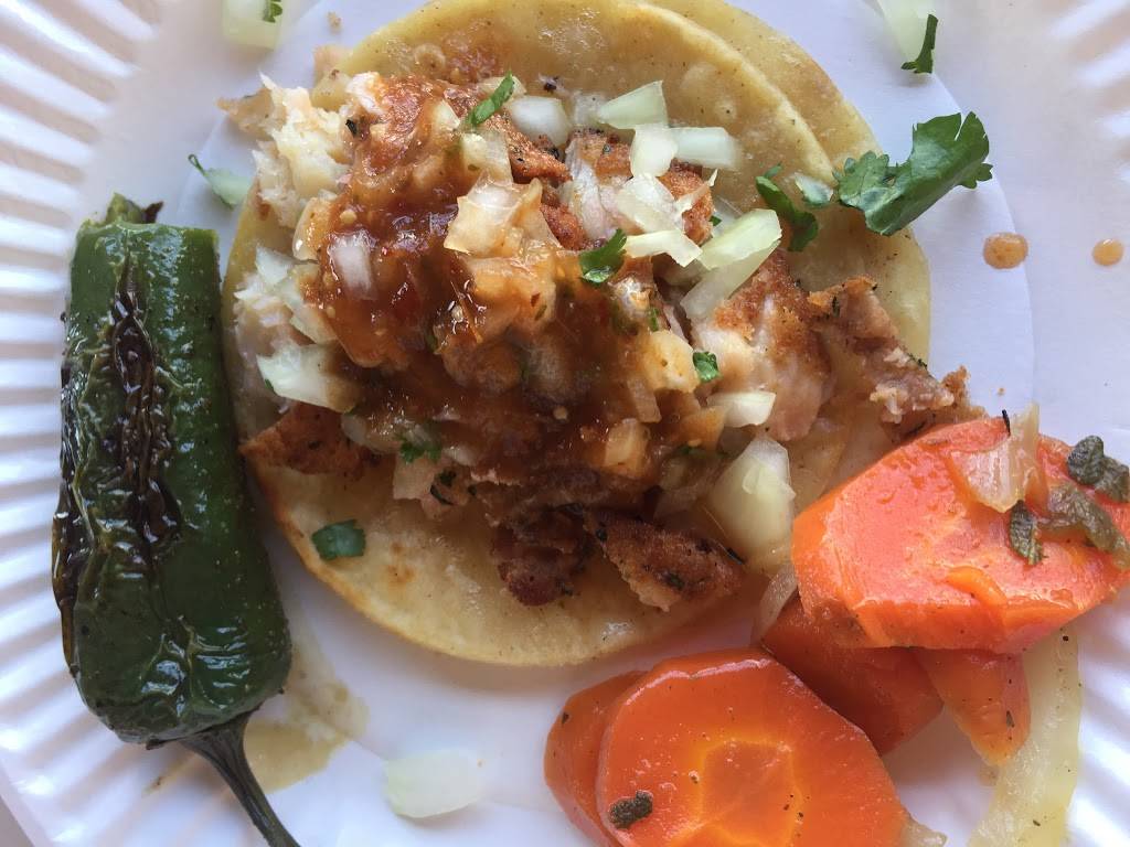 La Lumbre Tacos | restaurant | 10711 S Prairie Ave, Inglewood, CA 90303, USA | 3106731124 OR +1 310-673-1124