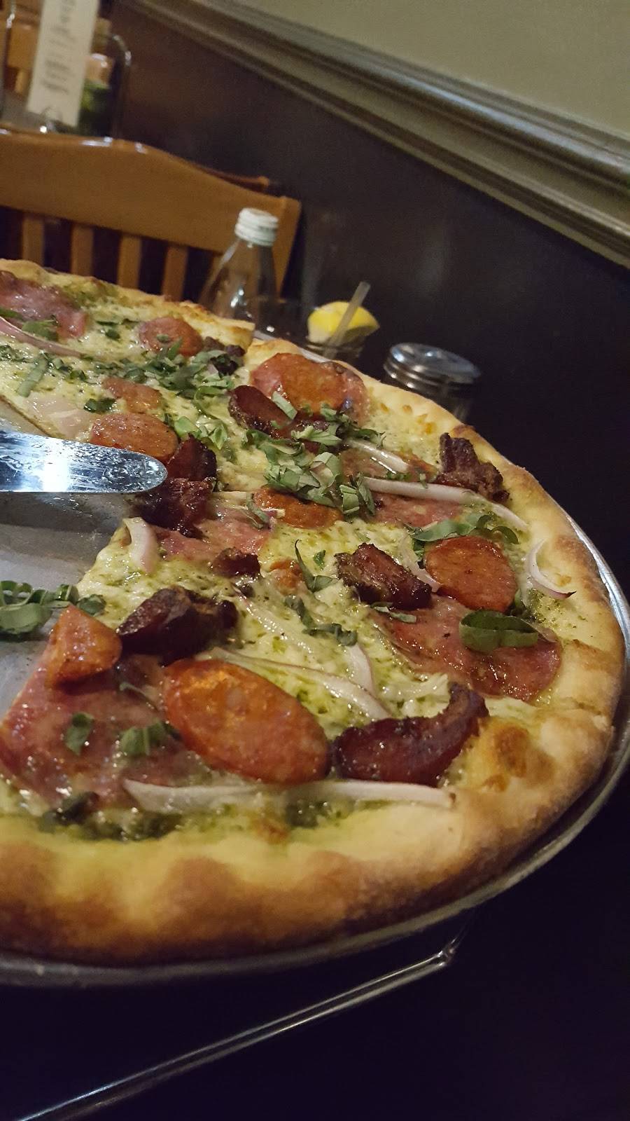 Ghiringhellis Pizzeria | restaurant | 45 Broadway, Fairfax, CA 94930, USA | 4154537472 OR +1 415-453-7472