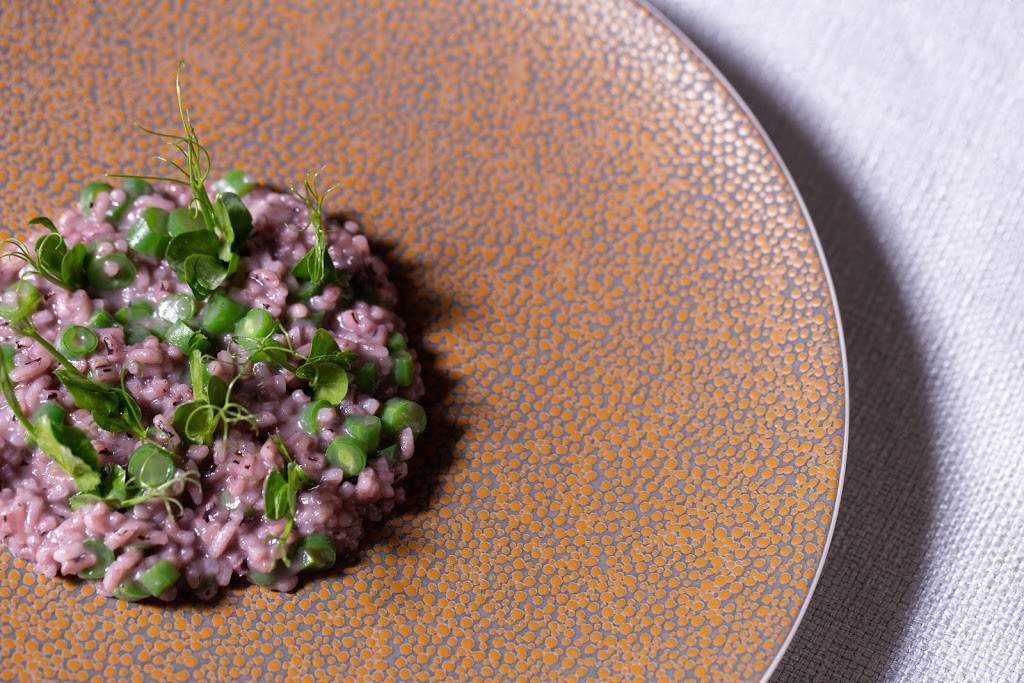 Hyde N Chic Restaurant | restaurant | 923 Creech Rd, Naples, FL 34105, USA | 2394043065 OR +1 239-404-3065