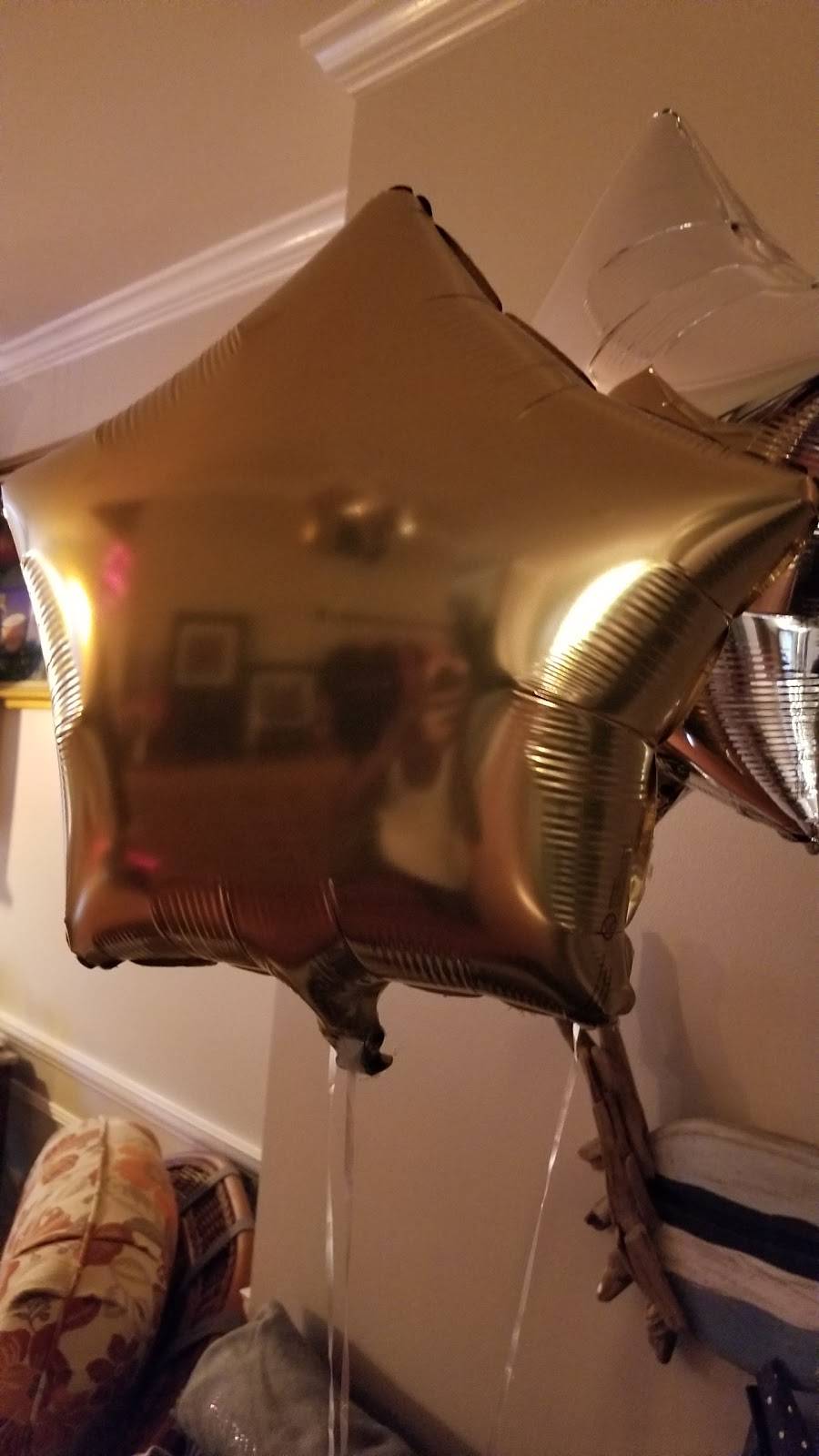 Jerry & Linda Taylor Custom Tees LLC | restaurant | 1113 McDonogh St, Baltimore, MD 21213, USA | 4434672833 OR +1 443-467-2833