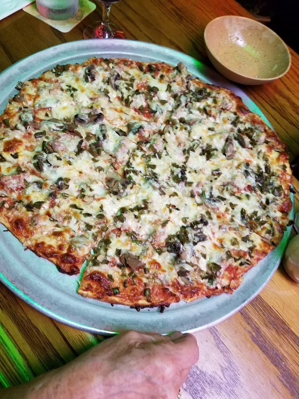 Agatuccis Restaurant | restaurant | 2607 N University St, Peoria, IL 61604, USA | 3096888200 OR +1 309-688-8200