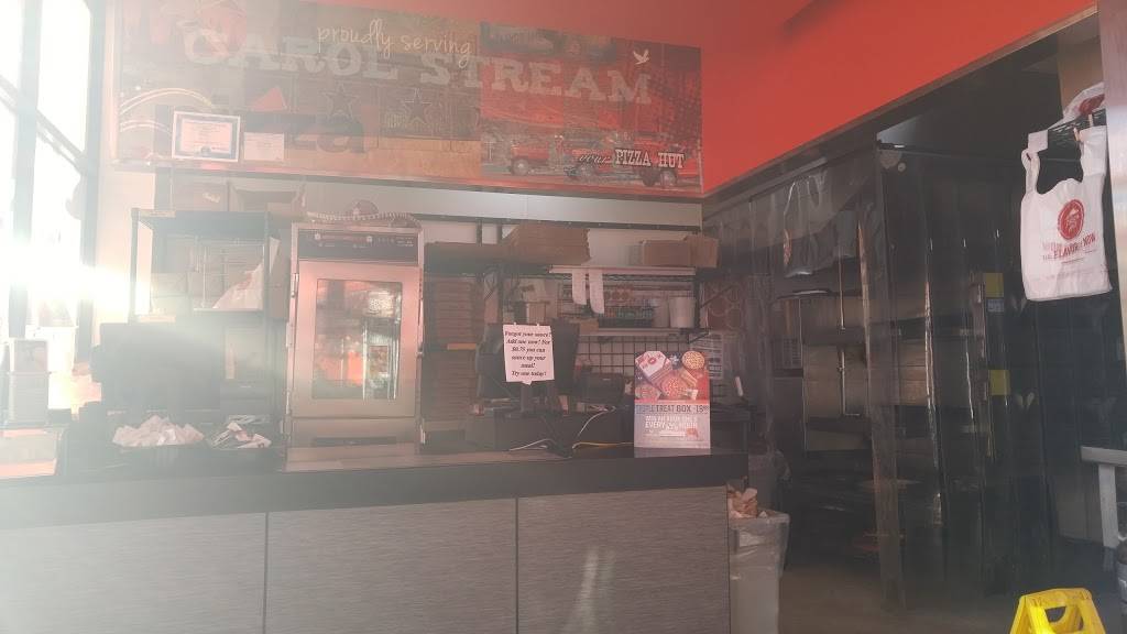 Pizza Hut | restaurant | 299 S Schmale Rd, Carol Stream, IL 60188, USA | 6306820455 OR +1 630-682-0455