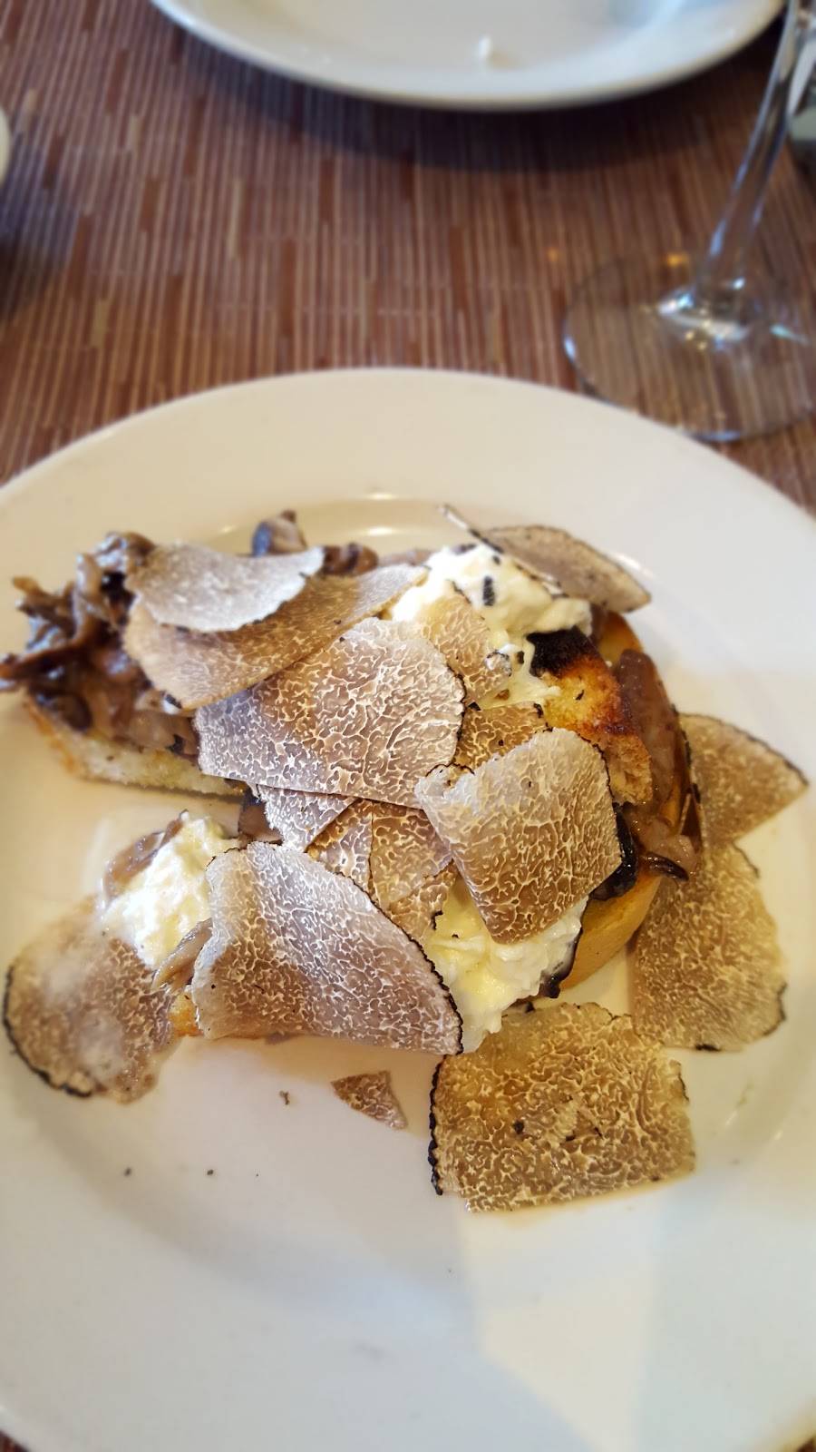 La Morra | restaurant | 48 Boylston St, Brookline, MA 02445, USA | 6177390007 OR +1 617-739-0007