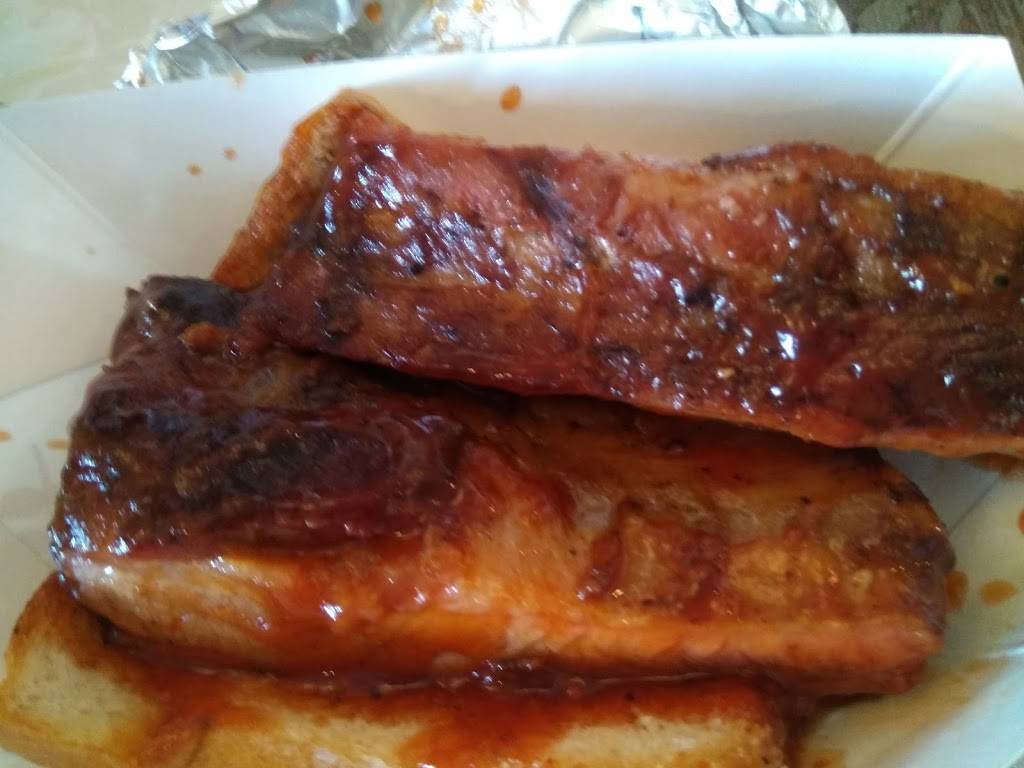 Center Lounge | restaurant | 1312 119th St, Whiting, IN 46394, USA | 2196594080 OR +1 219-659-4080