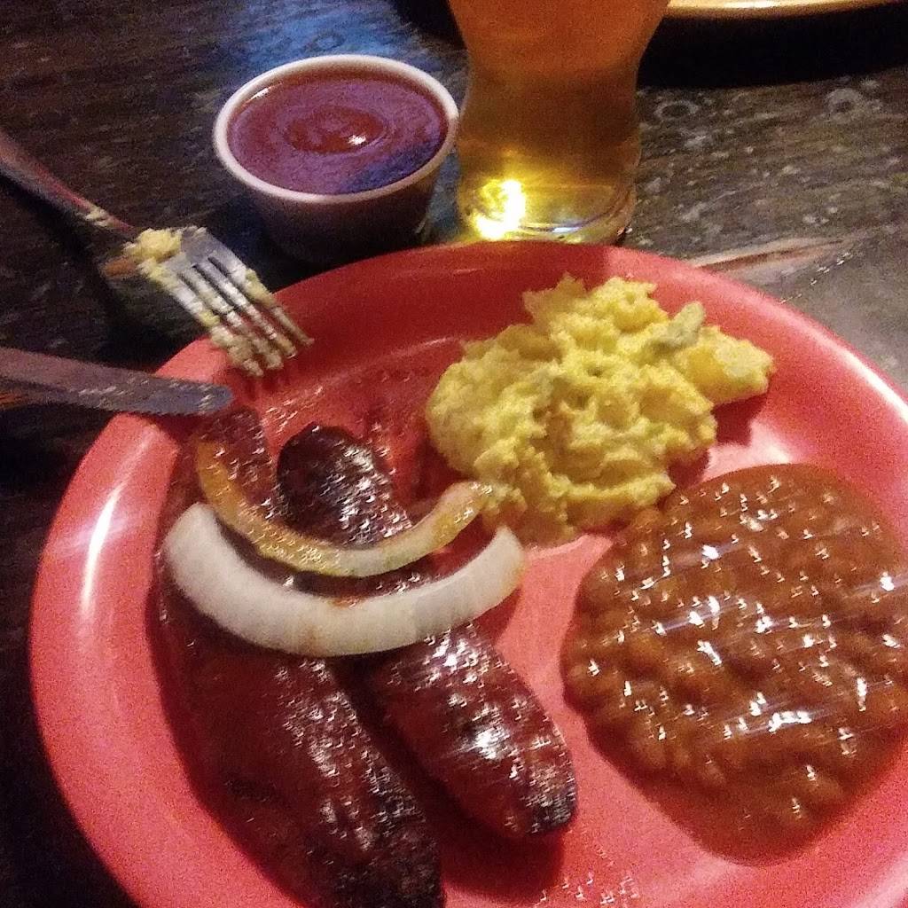 Quarters BBQ | restaurant | 801 Yale Blvd SE, Albuquerque, NM 87106, USA | 5058436949 OR +1 505-843-6949