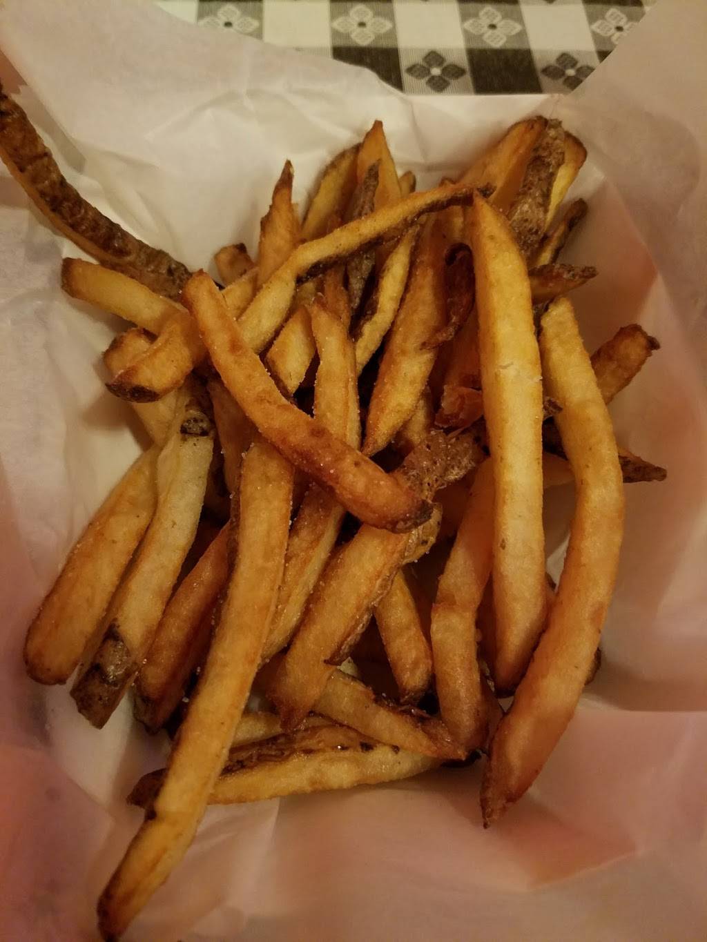 Shwings | restaurant | 1743 Mannheim Rd, Stone Park, IL 60165, USA | 7084838595 OR +1 708-483-8595