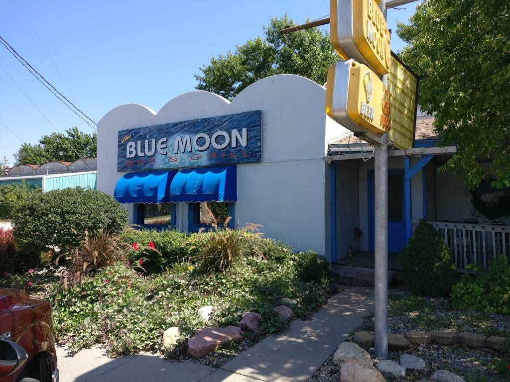 Blue Moon Bar & Grill | restaurant | 908 Main St, Hamburg, IA 51640, USA | 7123821323 OR +1 712-382-1323