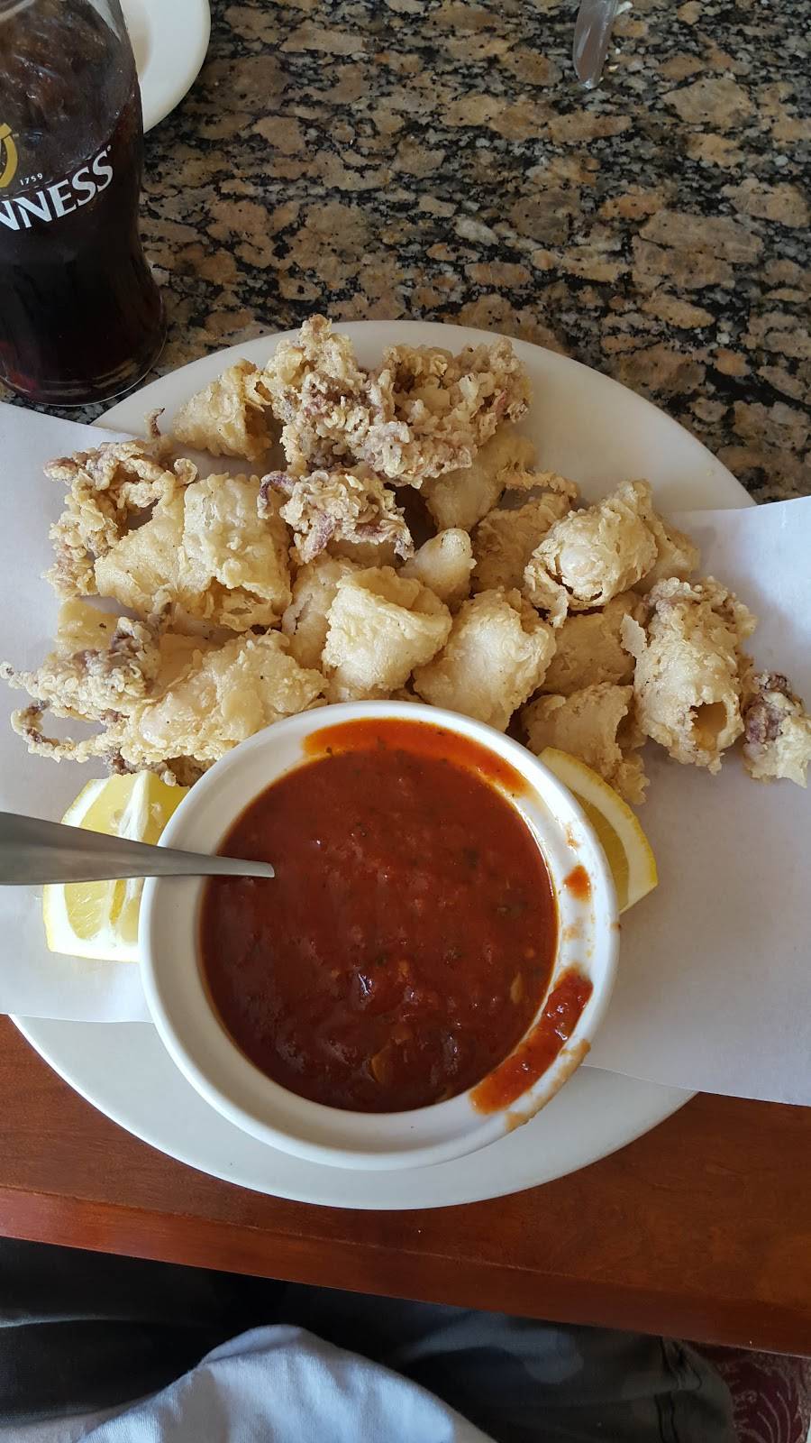 Ginos | restaurant | 706 Main St, Poughkeepsie, NY 12601, USA | 8454542525 OR +1 845-454-2525