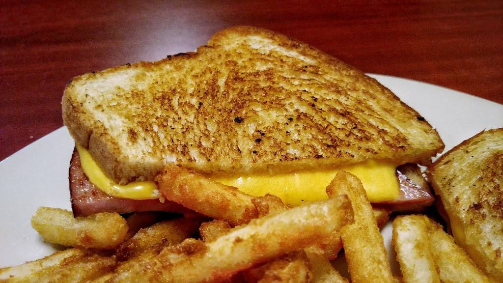 Benedicts Breakfast and Lunch | restaurant | 768 N Belcher Rd, Clearwater, FL 33765, USA | 7274411644 OR +1 727-441-1644