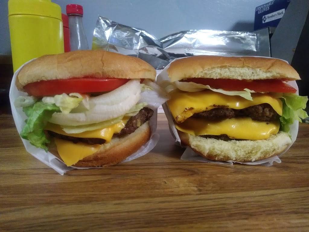 Dees Hot Dogs | restaurant | 2610 Avenue G NW, Winter Haven, FL 33880, USA | 6317598512 OR +1 631-759-8512