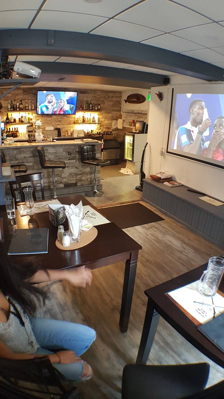 Sword & Musket Restaurant | restaurant | 236 Main St N, Mount Forest, ON N0G 2L2, Canada | 5195091228 OR +1 519-509-1228