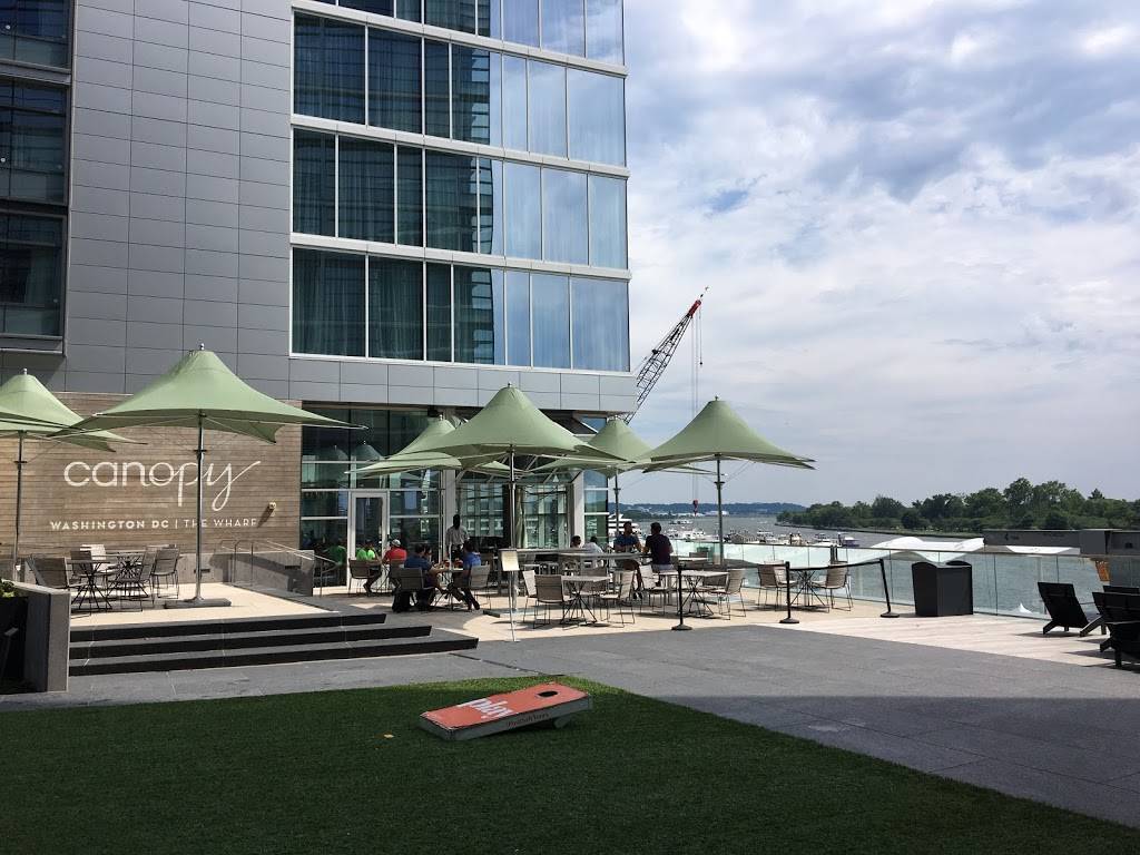 Canopy Bar by Hilton | restaurant | 975 7th St SW, Washington, DC 20024, USA | 2024882500 OR +1 202-488-2500