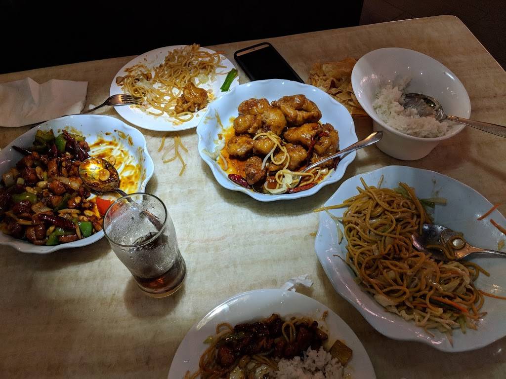 Cachanilla Chinese Restaurant | restaurant | 305 E Holt Ave, Pomona, CA 91766, USA | 9096220300 OR +1 909-622-0300