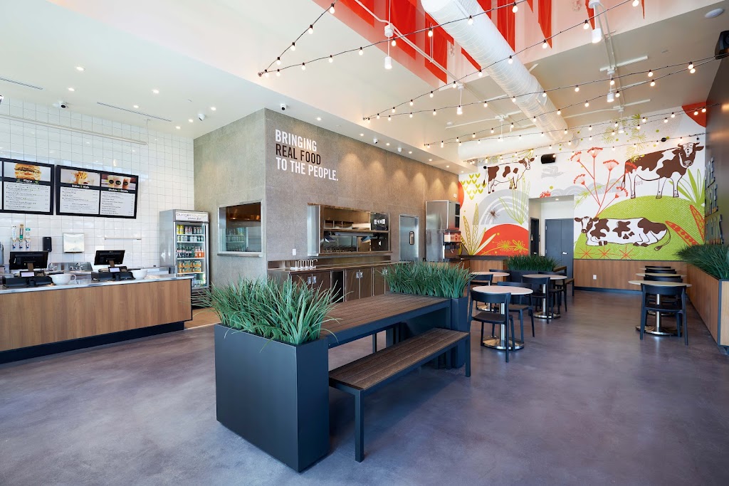 Burger Lounge Northridge | restaurant | 19515 Nordhoff St Suite 5, Northridge, CA 91324, USA | 7472352600 OR +1 747-235-2600