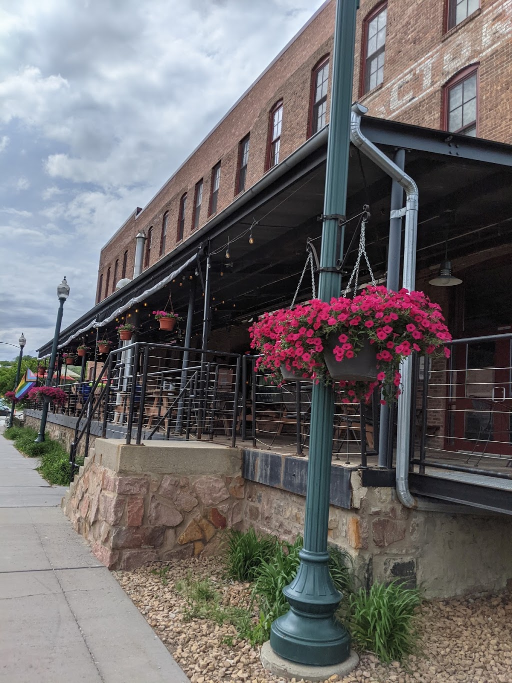 Bread & Circus Sandwich Kitchen | restaurant | 600 N Main Ave #110, Sioux Falls, SD 57104, USA | 6053382206 OR +1 605-338-2206