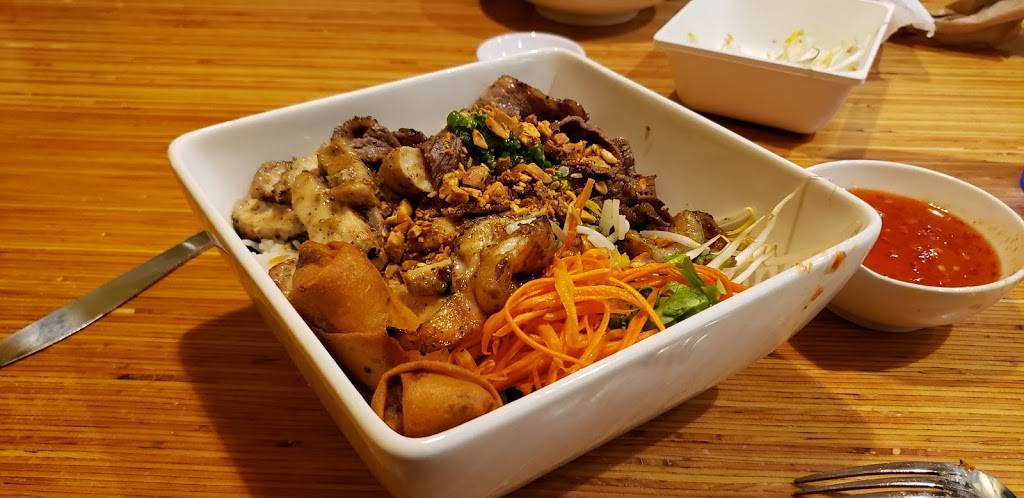 Mile High Pho | restaurant | 1100 W Dillon Rd #1, Louisville, CO 80027, USA | 7207108372 OR +1 720-710-8372