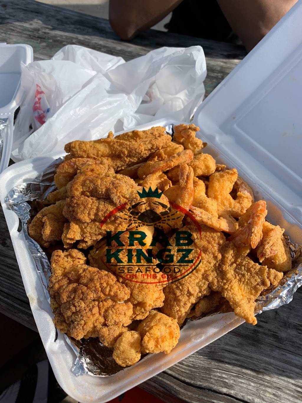 Krab Kingz Seafood San Marcos | restaurant | 128 S Guadalupe St, San Marcos, TX 78666, USA | 2109003816 OR +1 210-900-3816