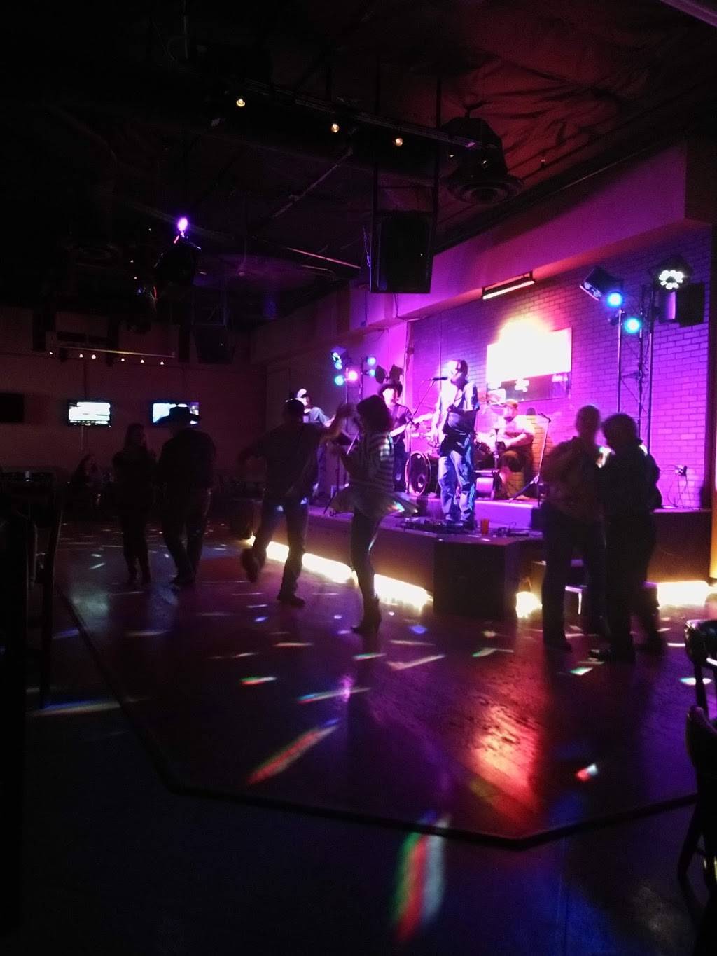 Eddies | restaurant | 8150 E 22nd St, Tucson, AZ 85710, USA | 5202908750 OR +1 520-290-8750