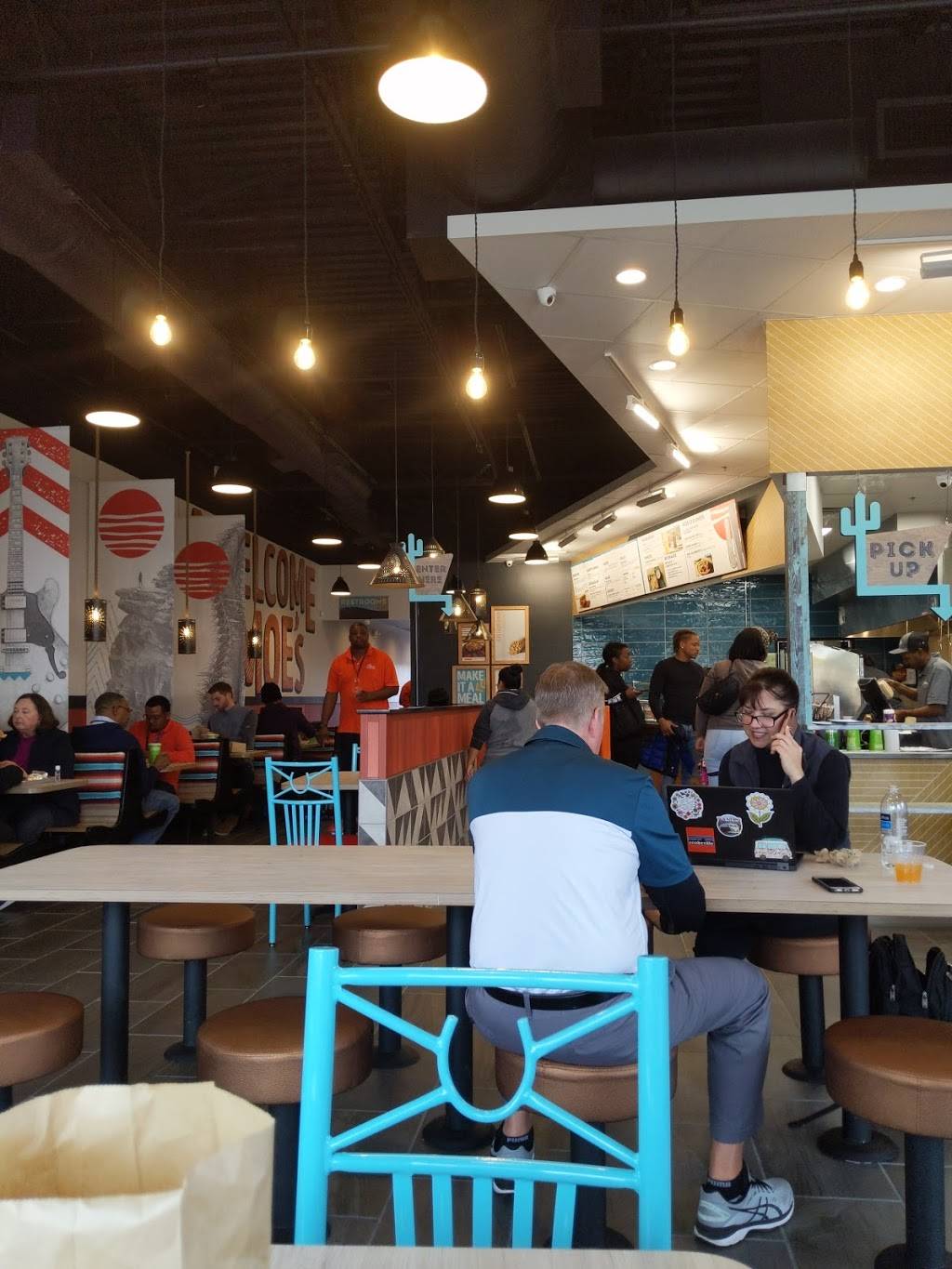 Moes Southwest Grill | restaurant | 8030 Senoia Rd Suite #800, Fairburn, GA 30213, USA | 6788345611 OR +1 678-834-5611