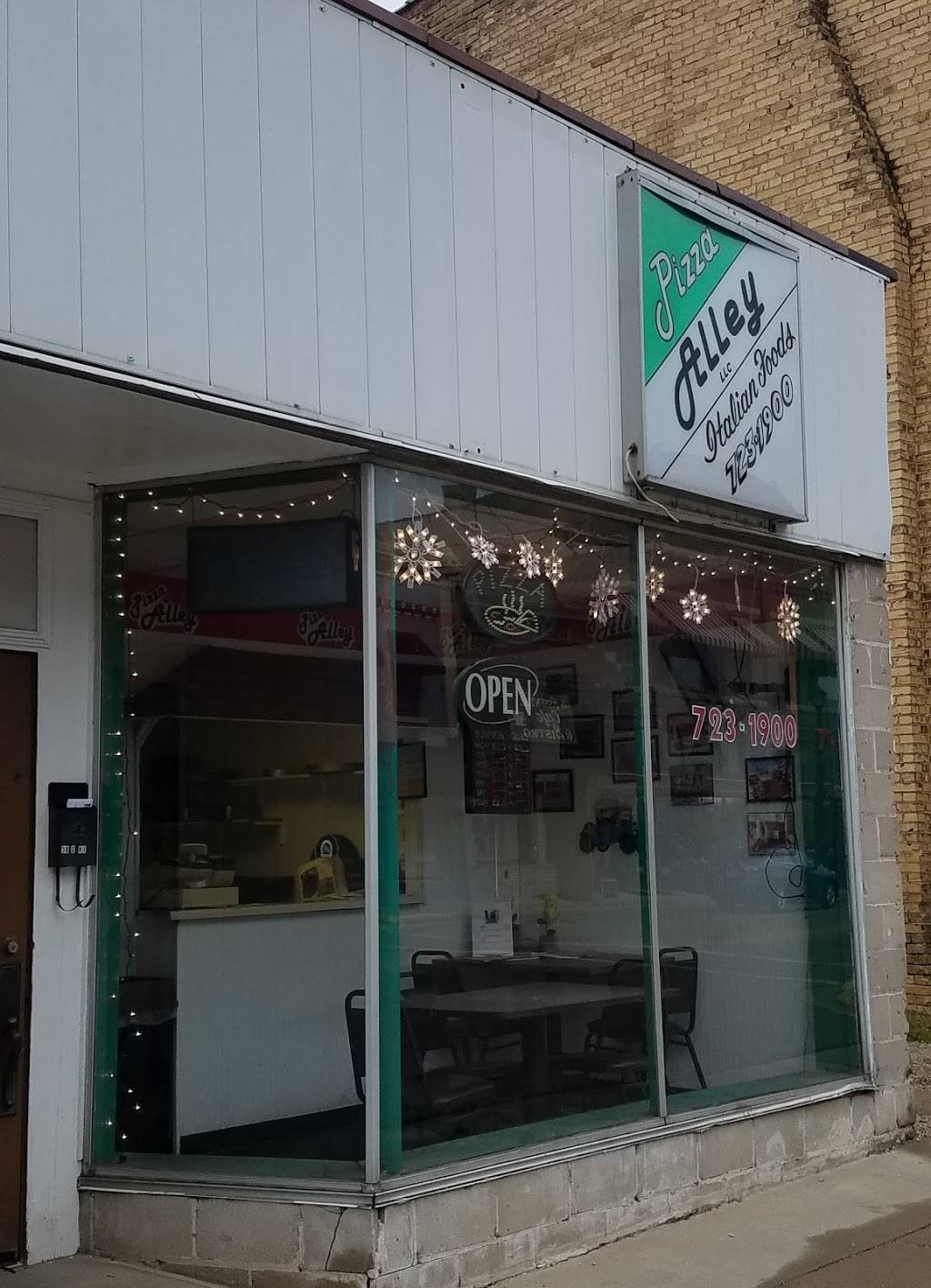 Pizza Alley | restaurant | 30 S Wisconsin St, Elkhorn, WI 53121, USA | 2627231900 OR +1 262-723-1900