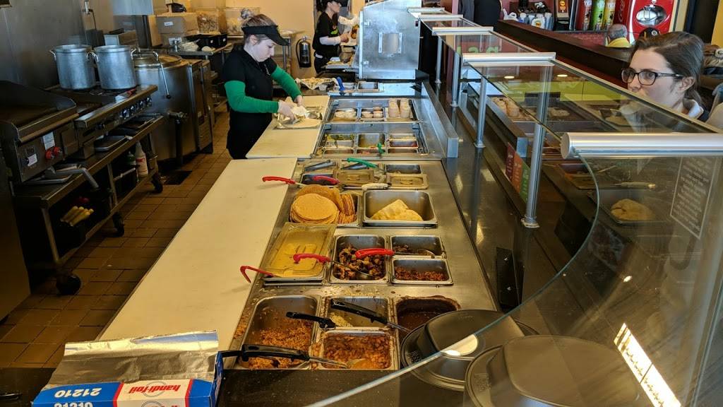 Moes Southwest Grill | restaurant | 90 Drum Hill Rd, Chelmsford, MA 01824, USA | 9784596637 OR +1 978-459-6637