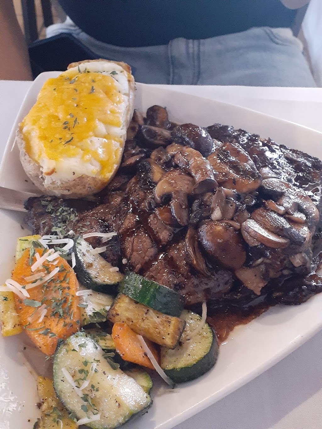 Kenz Cuisine | restaurant | 100 Los Alamos Hwy, Española, NM 87532, USA | 5057530055 OR +1 505-753-0055