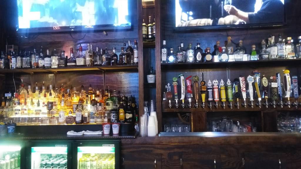 Game Time Sports Bar & Grill | restaurant | 3613 Harrison Ave, Cheviot, OH 45211, USA | 5136619464 OR +1 513-661-9464