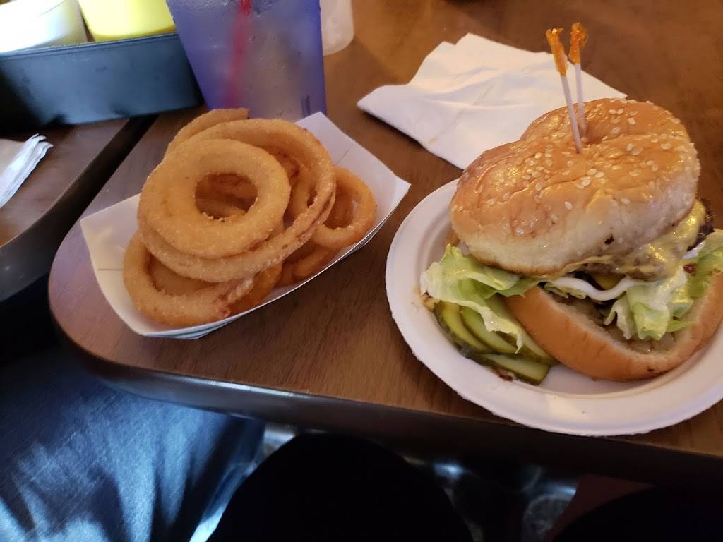 Talleys Log Cabin | restaurant | 2981 Co Rd 612, Lewiston, MI 49756, USA | 9897862011 OR +1 989-786-2011