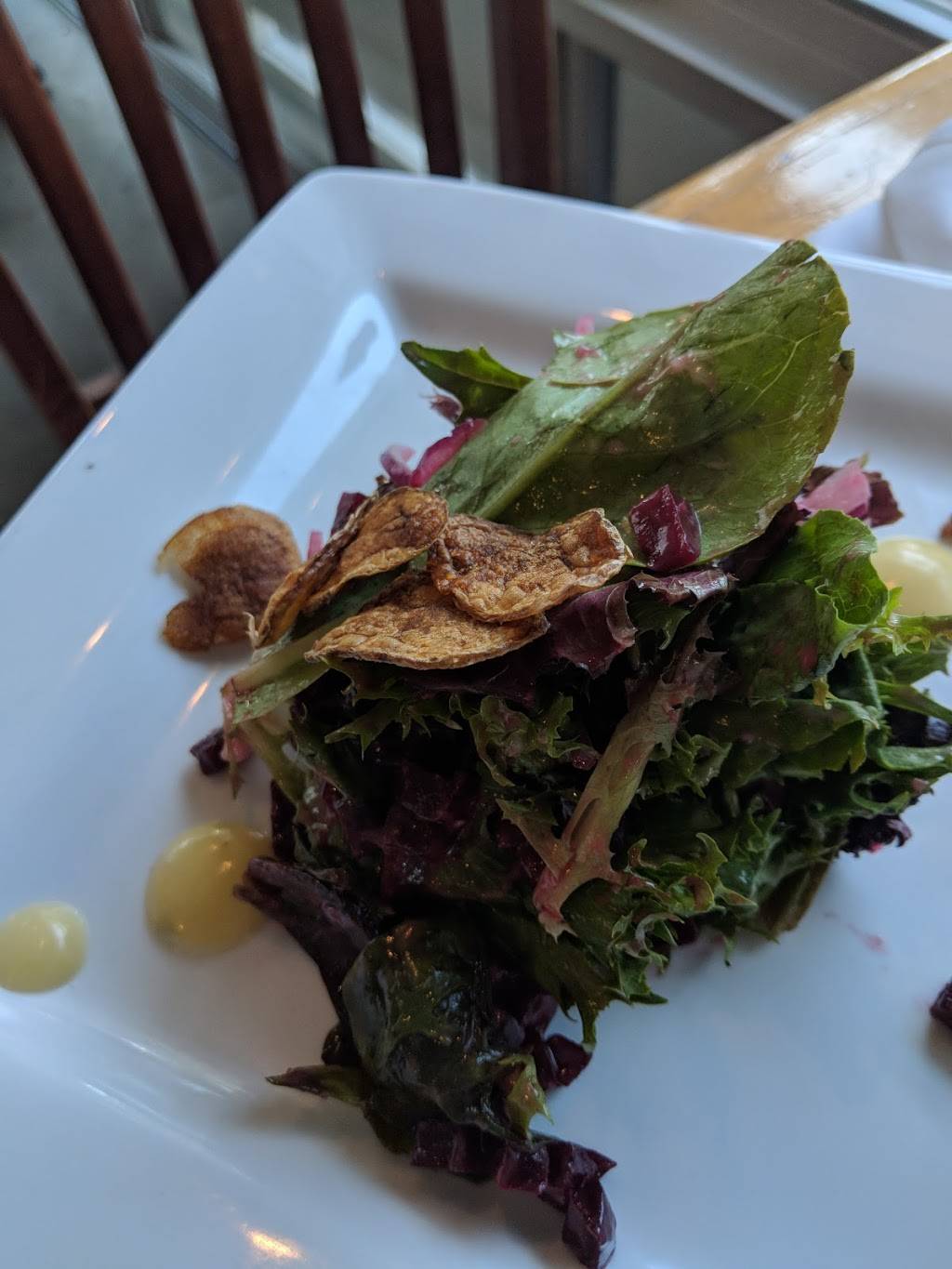 Sandy Point Beach House | restaurant | 7175 Lake Shore Dr, West Olive, MI 49460, USA | 6167968210 OR +1 616-796-8210