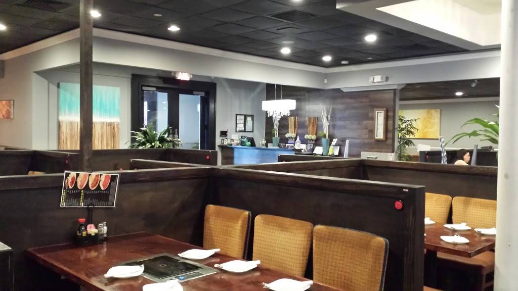 SaRiOne Grill | restaurant | 7525 W Hillsborough Ave, Town N Country, FL 33615, USA | 8136935076 OR +1 813-693-5076