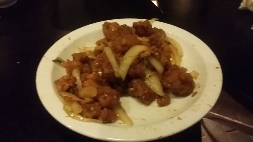 Cho Mings | restaurant | 1710 Jane St, York, ON M9N 2S4, Canada | 4162428126 OR +1 416-242-8126