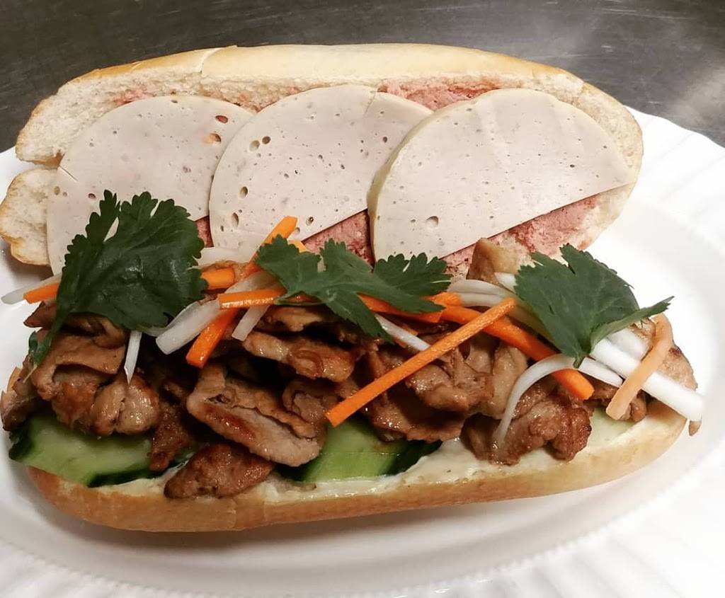 Choun Kitchen | restaurant | 39 Queen St E Unit 102, Cambridge, ON N3C 2A7, Canada | 5192609000 OR +1 519-260-9000