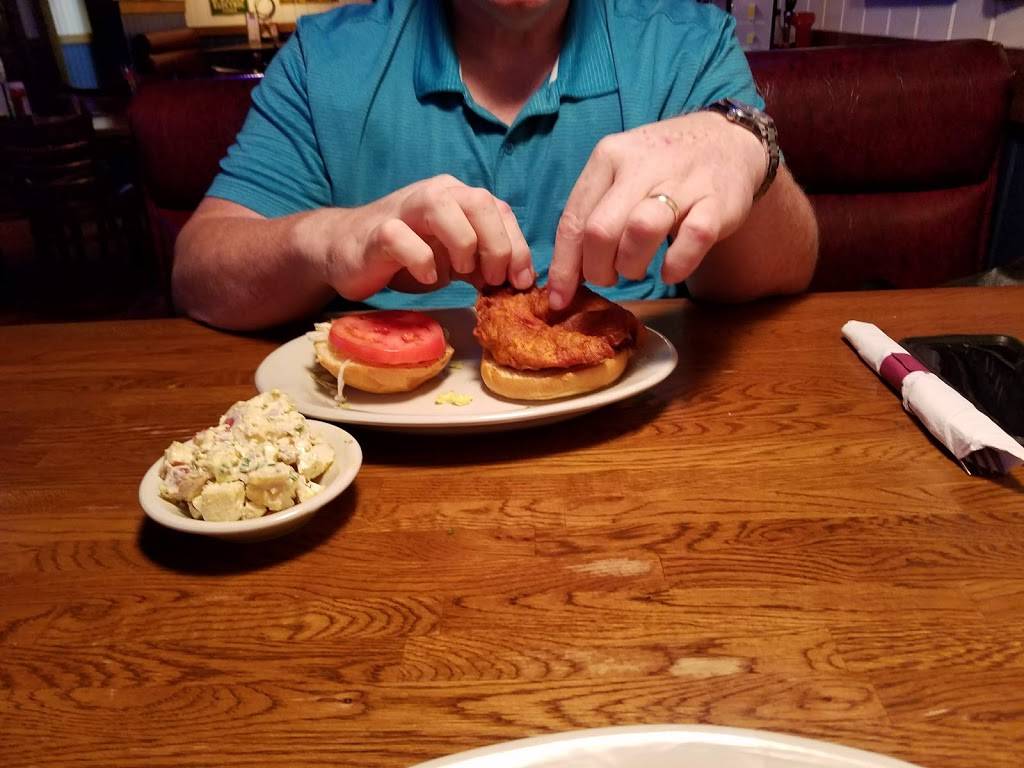 Wild Wing Cafe | cafe | 1181 Oakland Market Rd, Mt Pleasant, SC 29466, USA | 8438498646 OR +1 843-849-8646