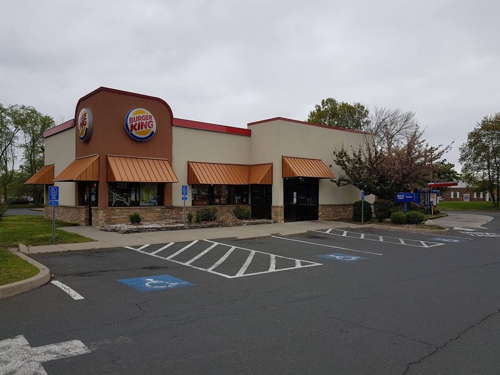 Burger King | restaurant | 3025 Main St, Glastonbury, CT 06033, USA | 8606592877 OR +1 860-659-2877