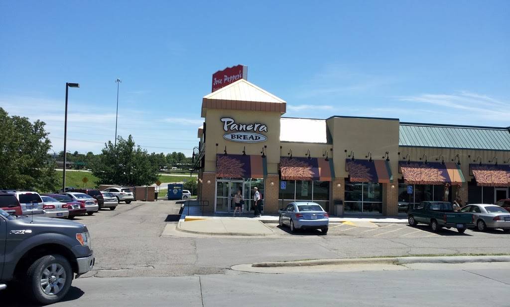 Panera Bread | cafe | 1421 SW Wanamaker Rd, Topeka, KS 66604, USA | 7852722100 OR +1 785-272-2100