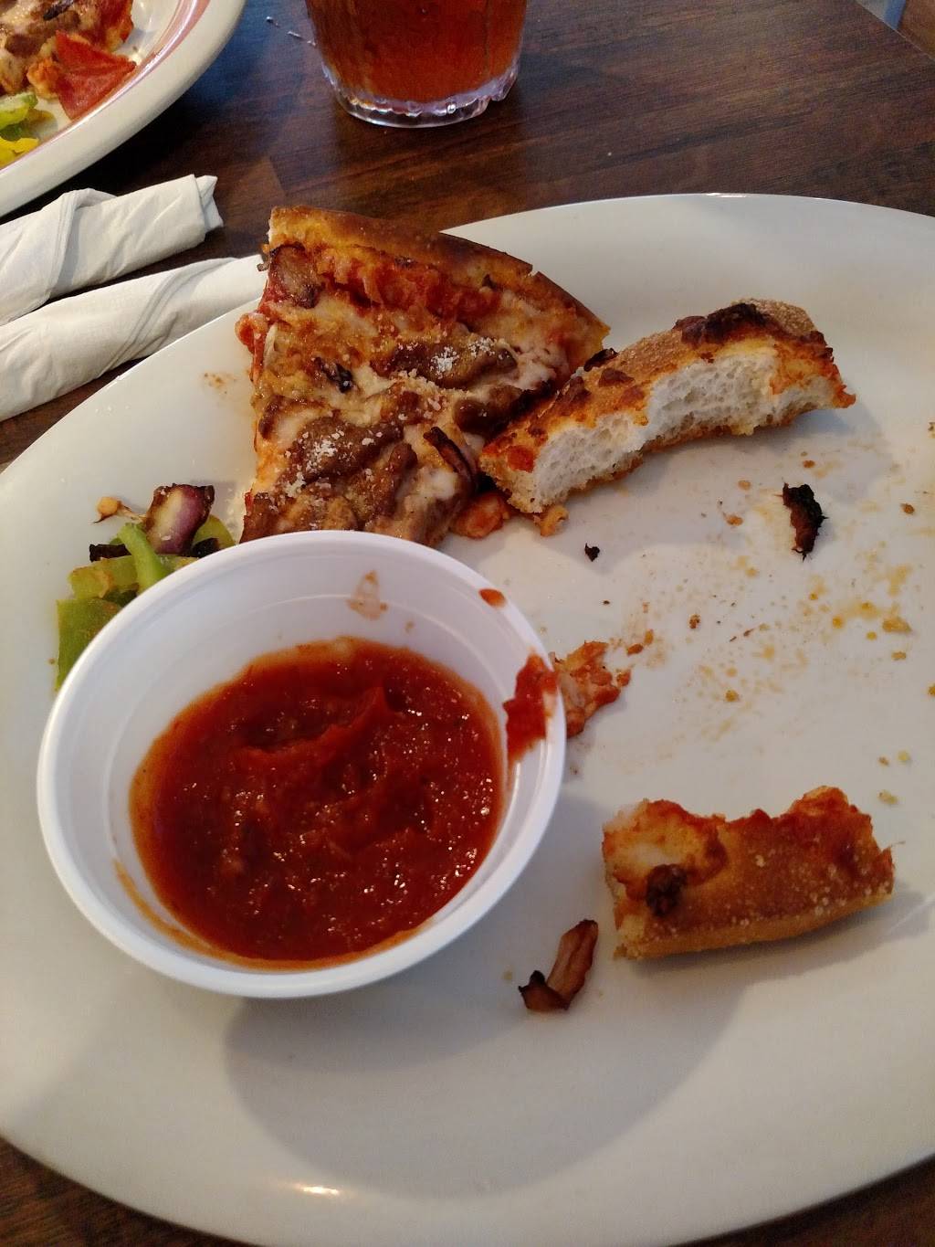 Pizza Hut | meal takeaway | 65 Main St, Savannah, TN 38372, USA | 7319255881 OR +1 731-925-5881