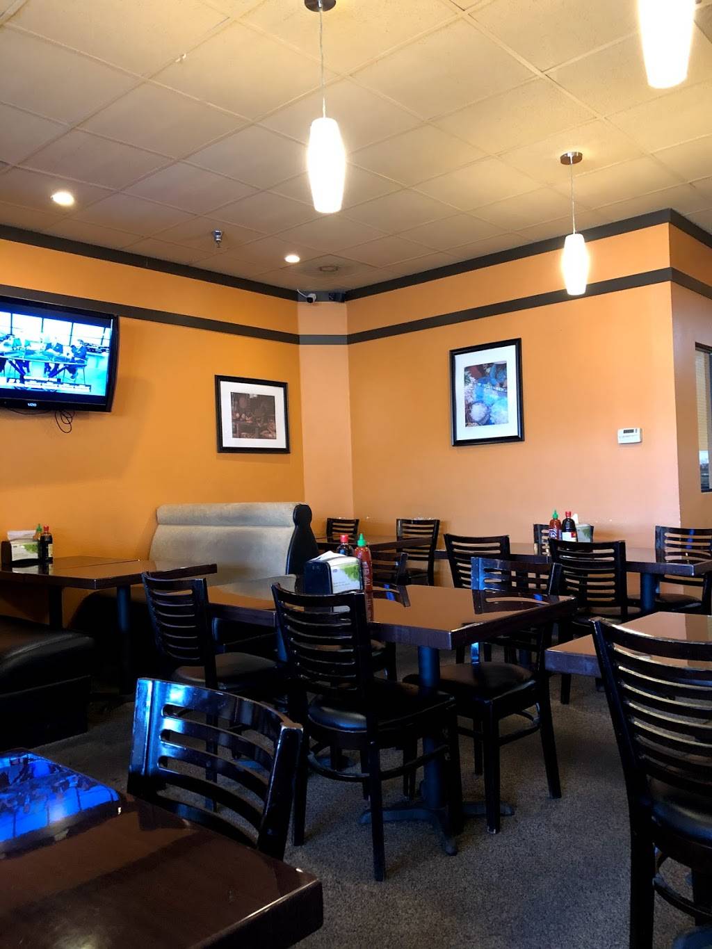 Vina Pho & Grill | restaurant | 1630 30th St, Boulder, CO 80303, USA | 3034441809 OR +1 303-444-1809