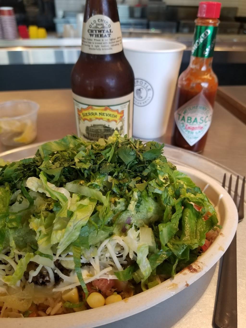 Chipotle Mexican Grill | restaurant | 1960 E 20th St Ste 100, Chico, CA 95928, USA | 5308791623 OR +1 530-879-1623