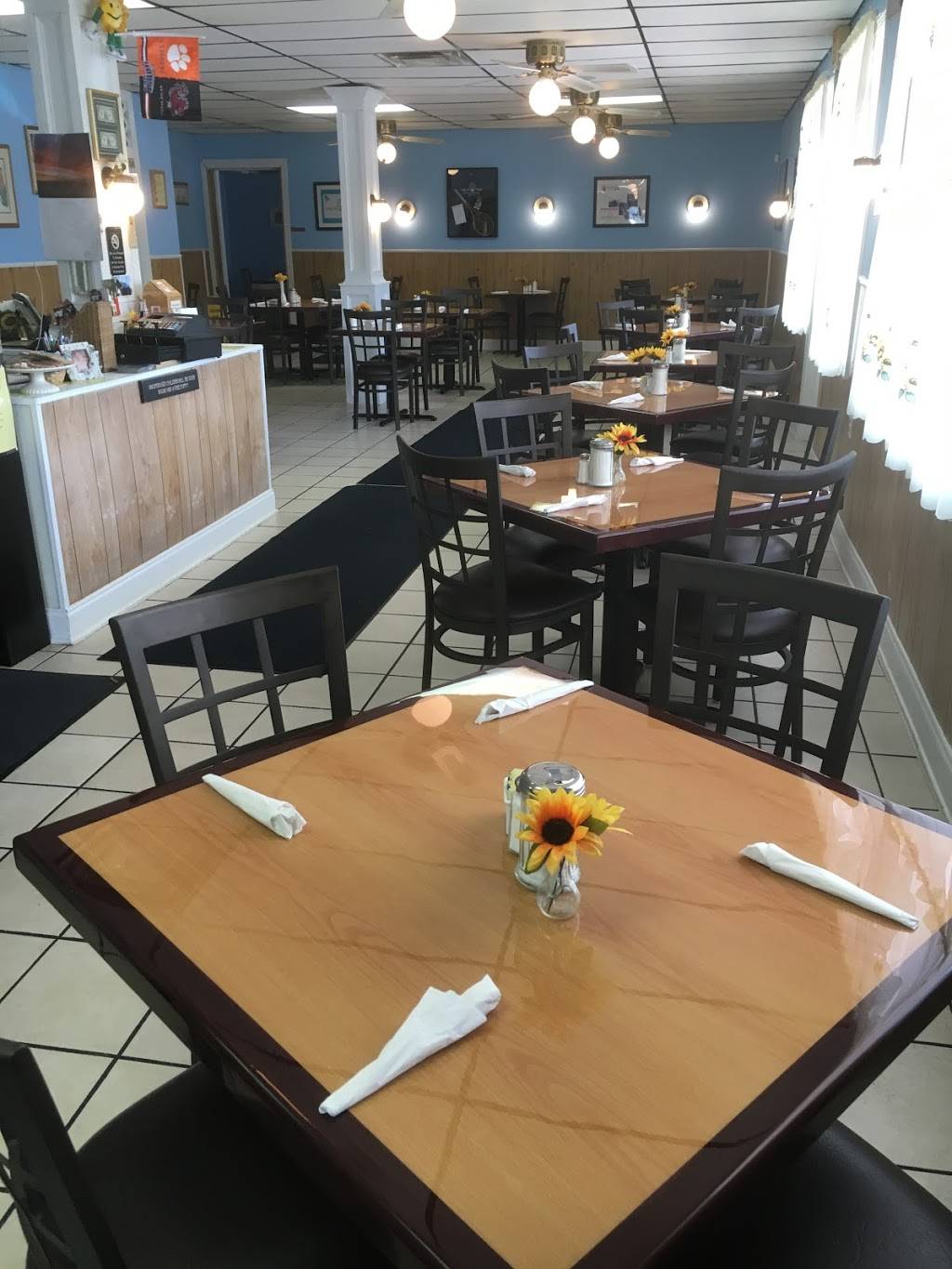 Sunflower Cafe | cafe | 2366 Ashley River Rd, Charleston, SC 29414, USA | 8435711773 OR +1 843-571-1773