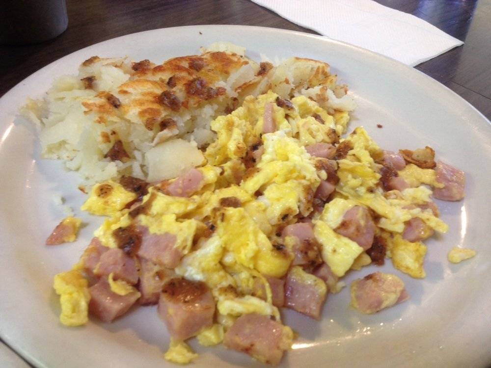 Village Kitchen | restaurant | 4853 Newport Ave, San Diego, CA 92107, USA | 6192220151 OR +1 619-222-0151