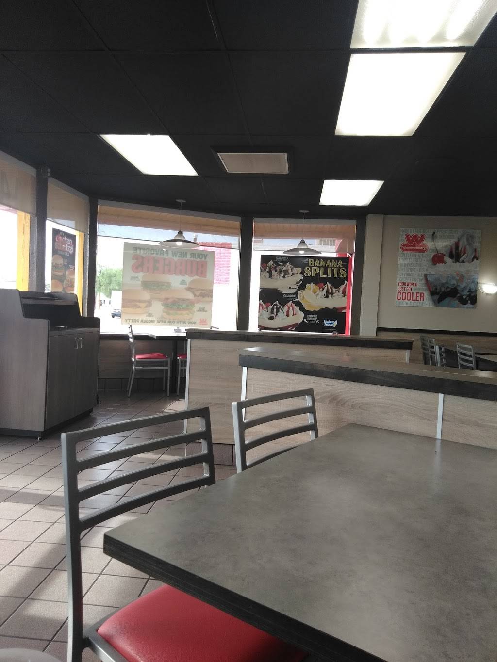 Wienerschnitzel | restaurant | 1481 S Alvernon Way, Tucson, AZ 85711, USA | 5205190801 OR +1 520-519-0801