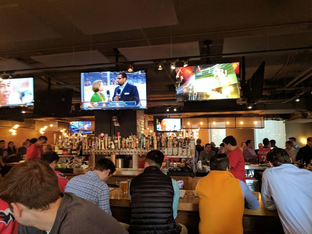 Penn Commons | restaurant | 700 6th St NW, Washington, DC 20001, USA | 2029052999 OR +1 202-905-2999