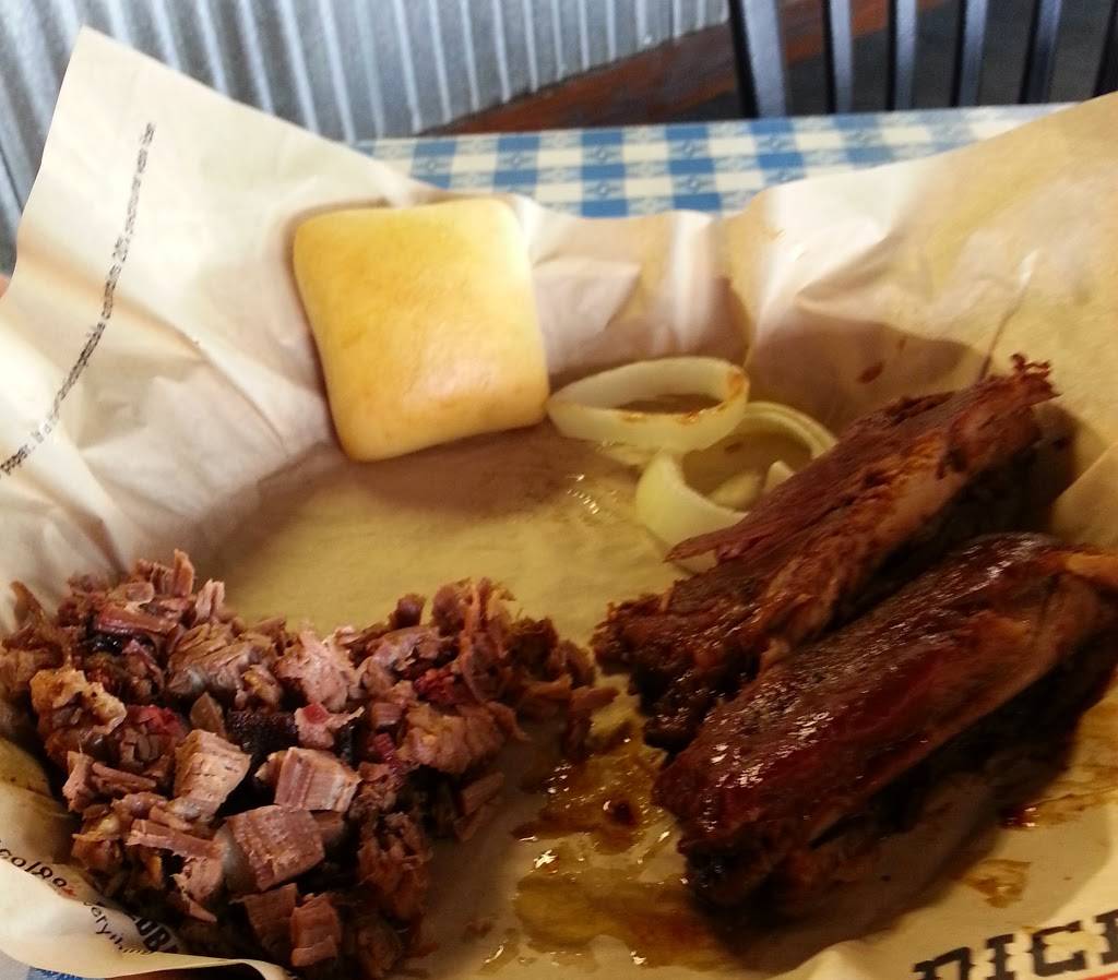 Dickeys Barbecue Pit | restaurant | 7919 E Thomas Rd, Scottsdale, AZ 85251, USA | 4806854979 OR +1 480-685-4979